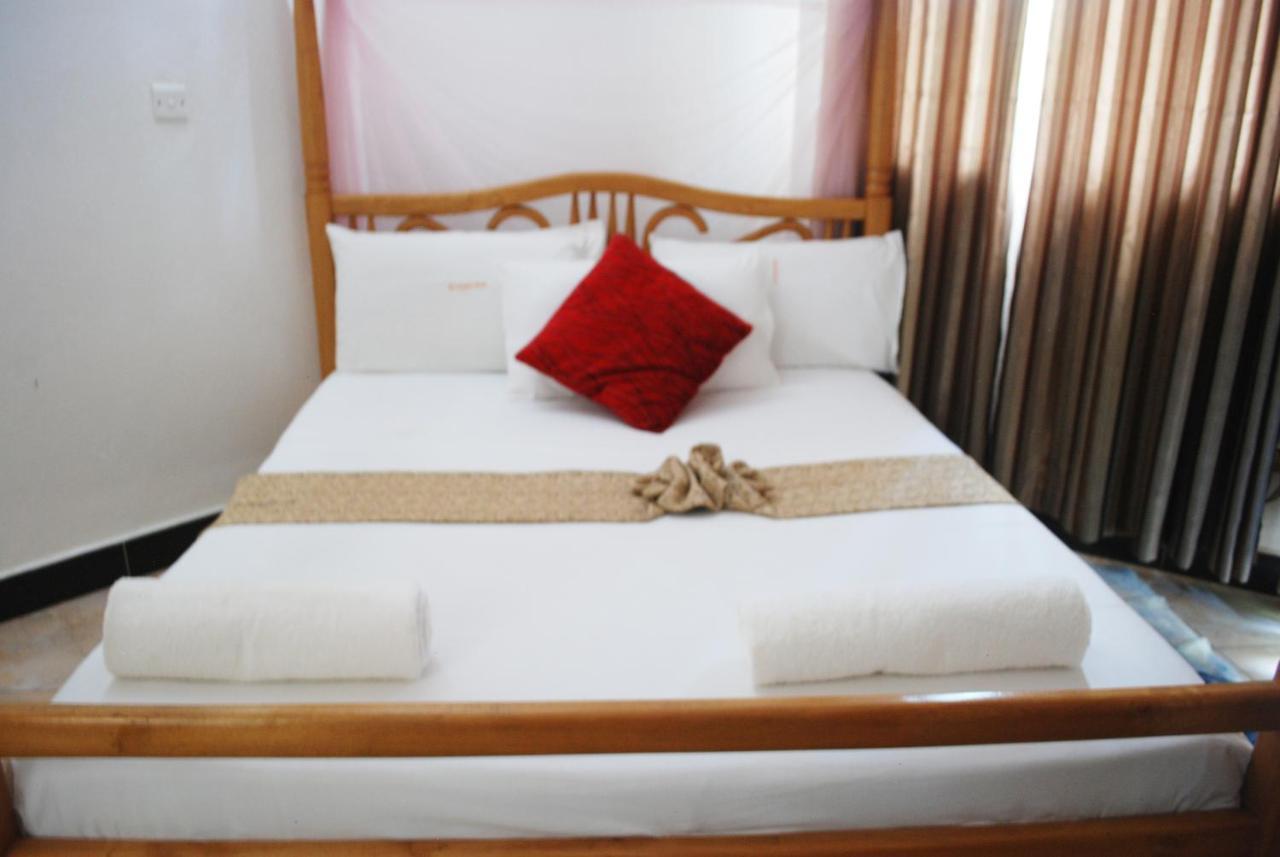 Garden Courts Hotel Masaka Ngoại thất bức ảnh