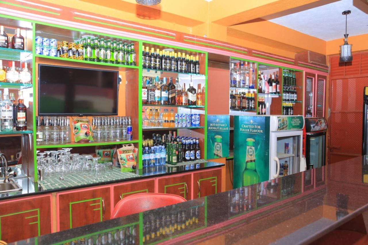 Garden Courts Hotel Masaka Ngoại thất bức ảnh
