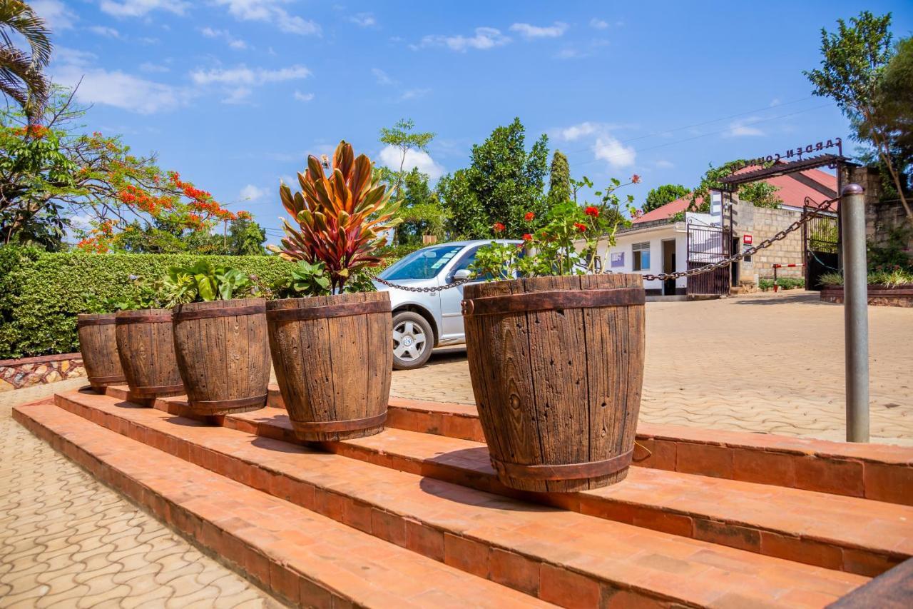 Garden Courts Hotel Masaka Ngoại thất bức ảnh