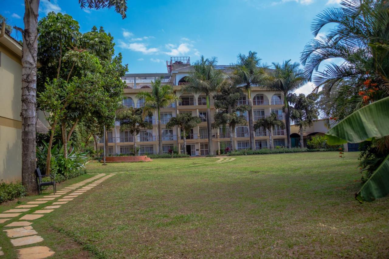 Garden Courts Hotel Masaka Ngoại thất bức ảnh