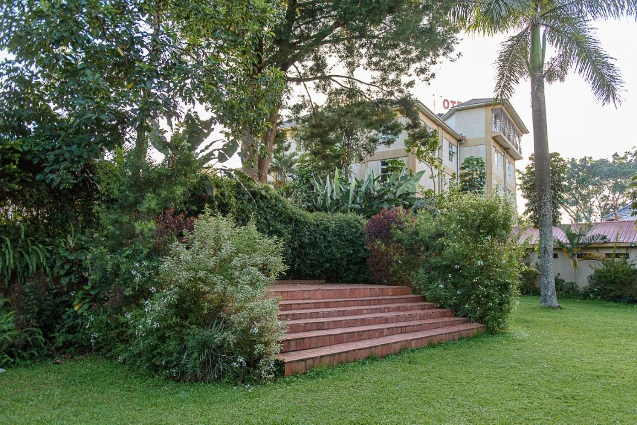 Garden Courts Hotel Masaka Ngoại thất bức ảnh