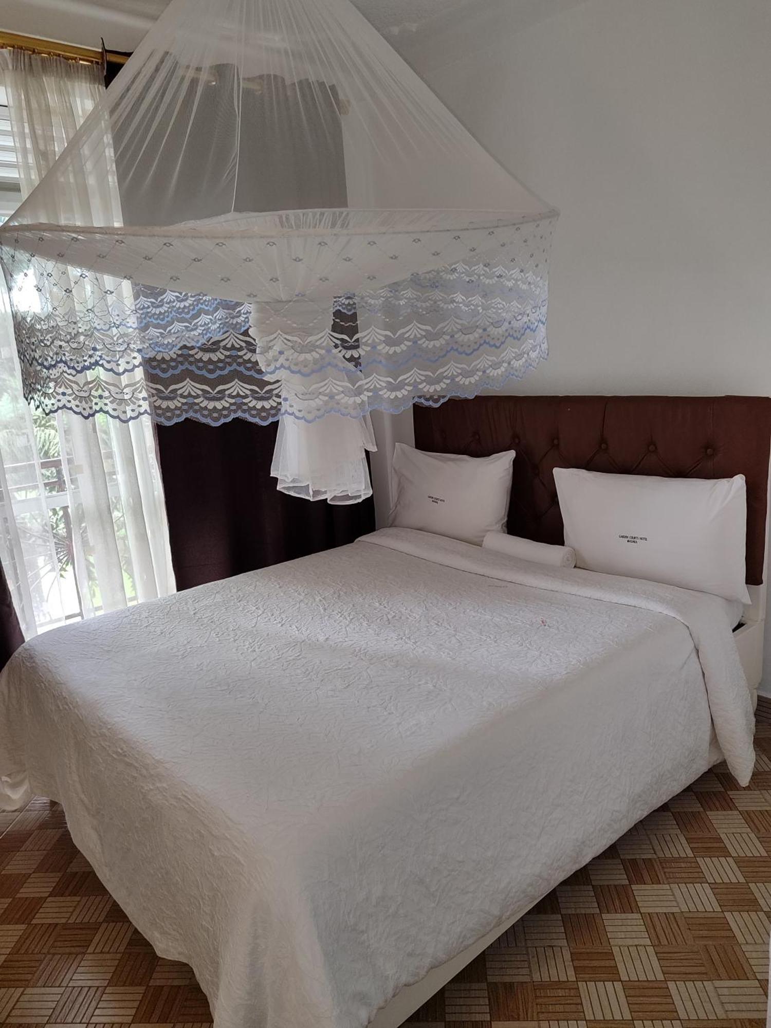 Garden Courts Hotel Masaka Ngoại thất bức ảnh