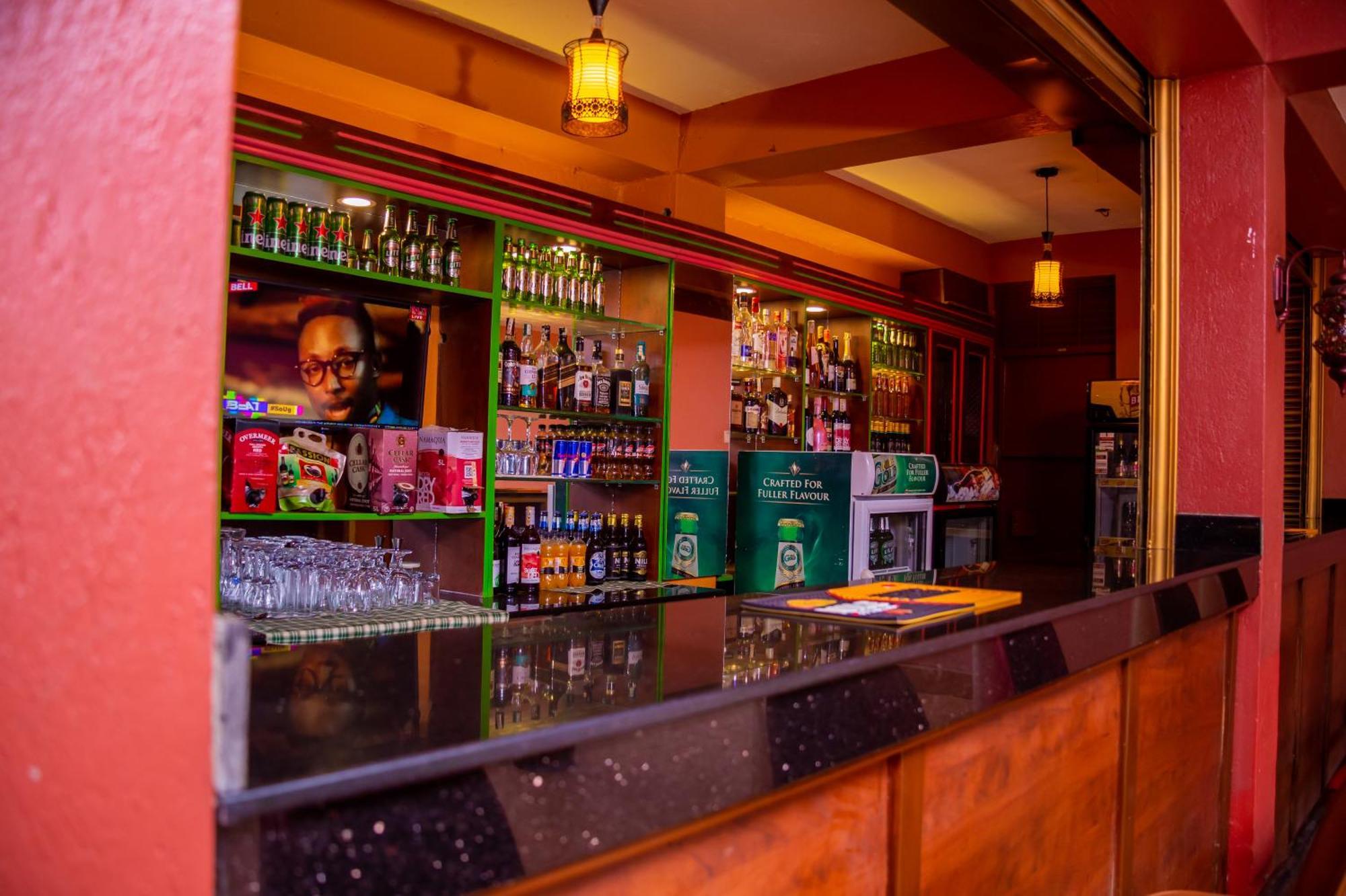 Garden Courts Hotel Masaka Ngoại thất bức ảnh