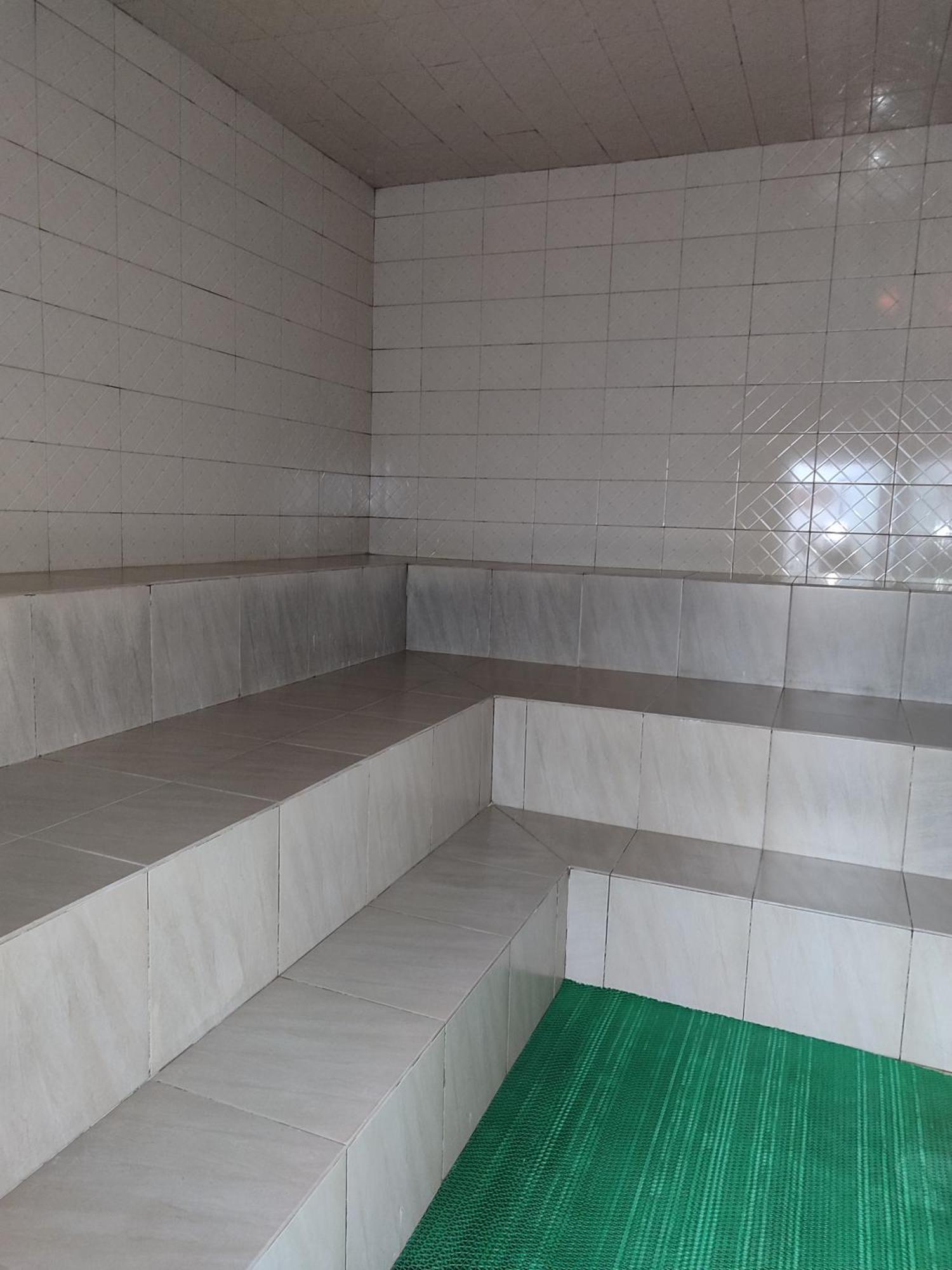 Garden Courts Hotel Masaka Ngoại thất bức ảnh
